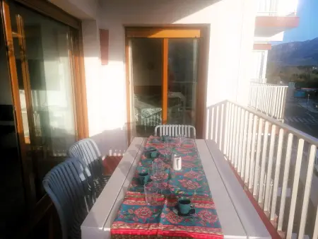 Appartement 2e ligne de plage à Roses, 2 chambres, clim et terrasse : photo 4