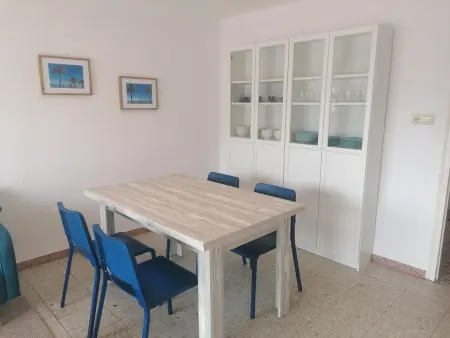 Appartement 2e ligne de plage à Roses, 2 chambres, clim et terrasse : photo 6