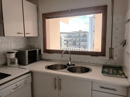 Appartement 2e ligne de plage à Roses, 2 chambres, clim et terrasse : photo 12