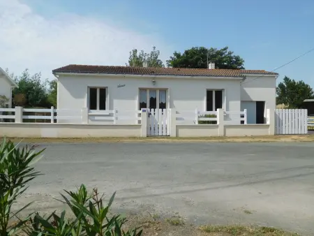 Location maison à La Faute sur Mer, Maison spacieuse 6 pers. près plage avec jardin