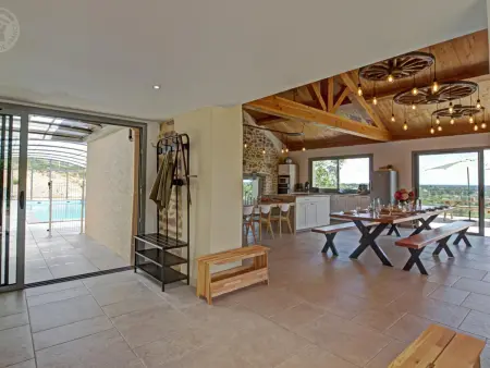 Le Clos Saint-Jean : gîte 14 pers., piscine chauffée : photo 4