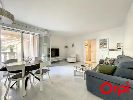 Appartement 2 pièces front de mer avec piscine à Menton : photo 2