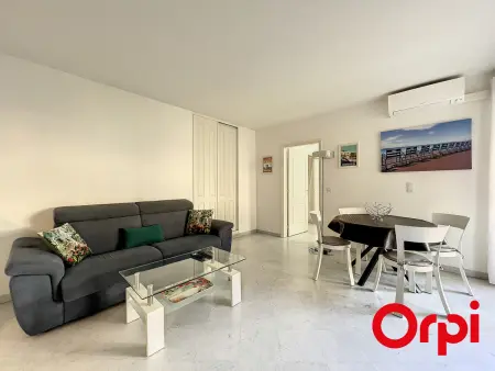 Appartement 2 pièces front de mer avec piscine à Menton : photo 4
