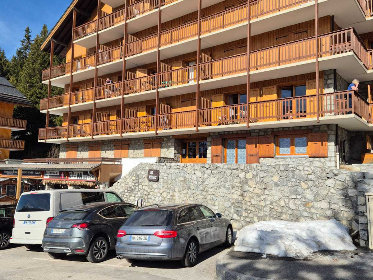 Merisiers A7 – Appart rénové à 50 m des pistes - Photo 14