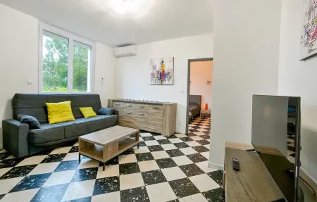 Location Appartement 8 personnes à Vallon pont d´arc - Photo 2