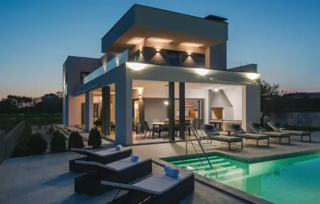 Location maison à Pula, Villa Unique