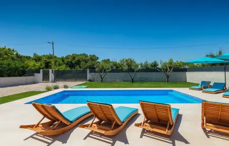 Villa Valin, Maison 8 personnes à Krnica - Photo 1