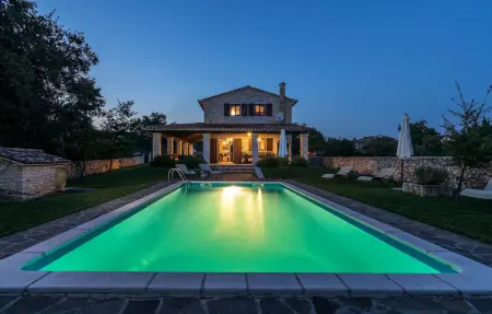 Location maison à Tinjan