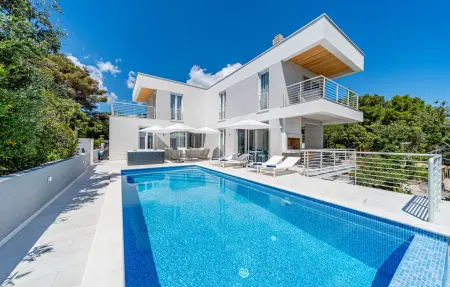 Location maison à Blato