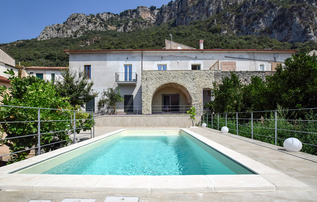 Palazzo Guglielmotti, Maison 10 personnes à Giungano - Photo 1