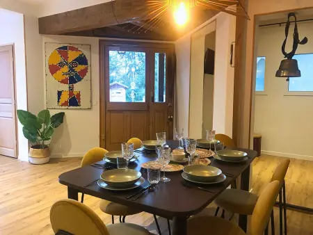 Appartement skis aux pieds, rénové, pour 10 personnes, avec WiFi inclus : photo 2