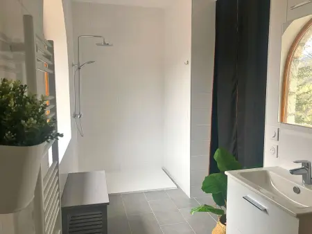 Appartement skis aux pieds, rénové, pour 10 personnes, avec WiFi inclus : photo 4