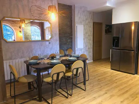 Appartement skis aux pieds, rénové, pour 10 personnes, avec WiFi inclus : photo 5