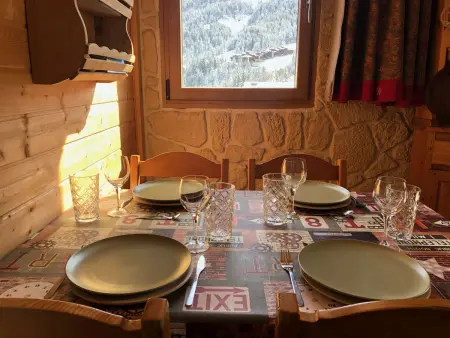 Location appartement à Les Avanchers Valmorel, Studio pour 4 avec canapé convertible, cuisine équipée, proche commerces et pistes