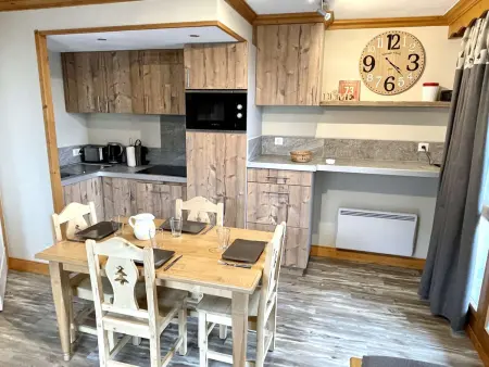 Location appartement à Les Avanchers Valmorel, Charmant 2 pièces avec grand balcon dangle - Proche pistes et commerces