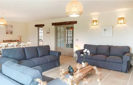 Location Maison 12 personnes à Lussas et Nontronneau - Photo 2