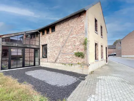 Maison Cuberdon à Riemst : 3 chambres, baby-foot et cinéma : photo 52