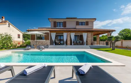 Location maison à Galizana, Villa Delfar