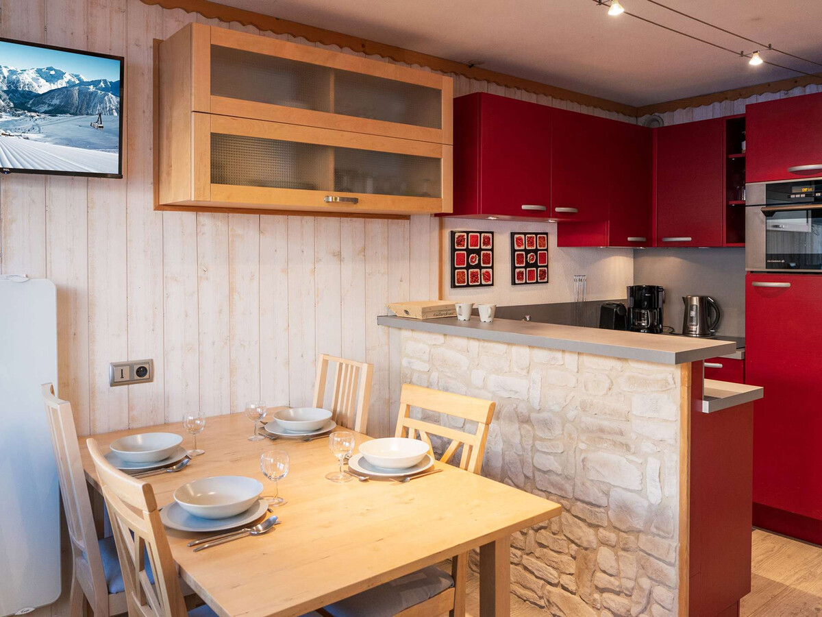 Appart 25m² rénové, balcon, centre Val Thorens - Photo 4