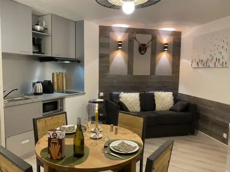 Location appartement à Val Thorens, Appartement rénové pour 2 avec WiFi au centre de Val Thorens, proche pistes et commerces