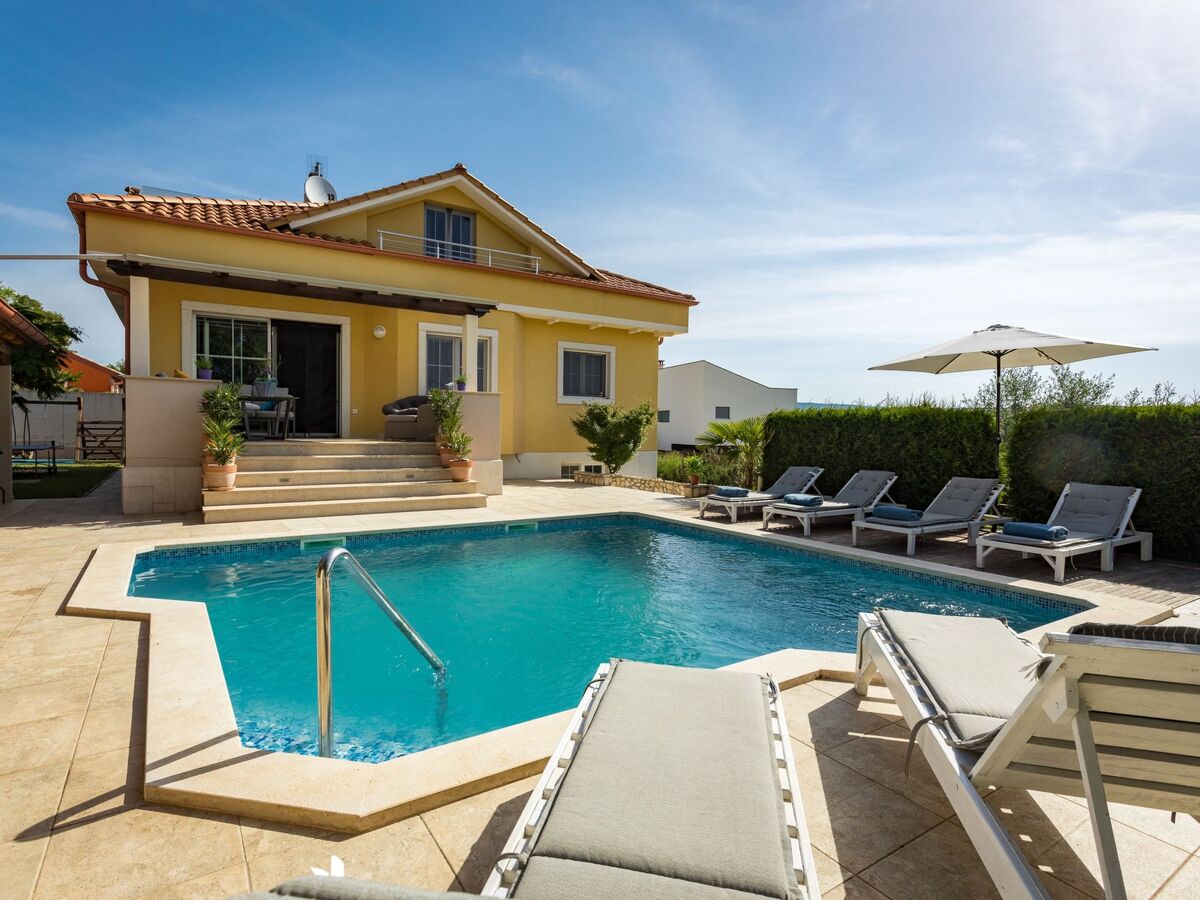 Villa Krase, maison 10 pers. avec piscine privée à Rakalj - Photo 1