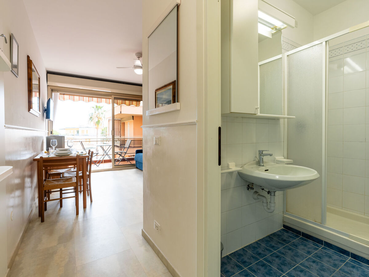 Studio AcquadiMare avec piscine et garage – Sanremo - Photo 13