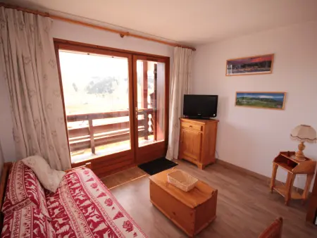 Studio cabine plein sud, pistes à 100 m, Les Saisies : photo 8