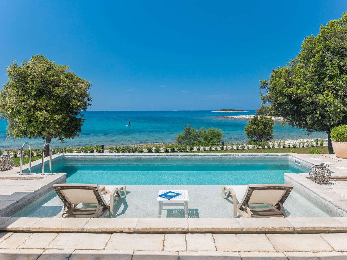 Villa Porto Bus, maison 3 pièces en bord de mer à Rovinj - Photo 1
