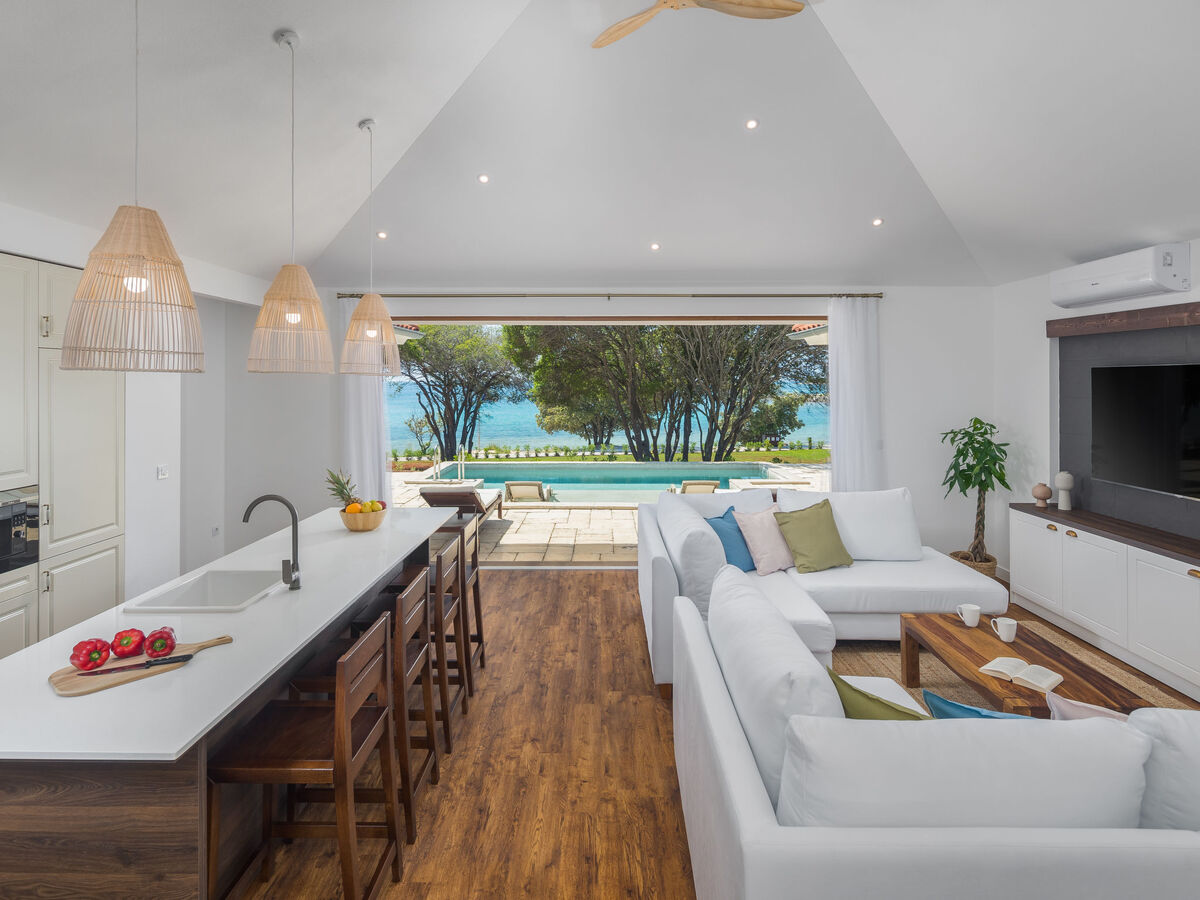 Villa Porto Bus, maison 3 pièces en bord de mer à Rovinj - Photo 9