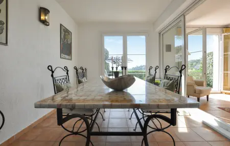 Maison vue mer avec piscine à Roquebrune-sur-Argens : photo 5