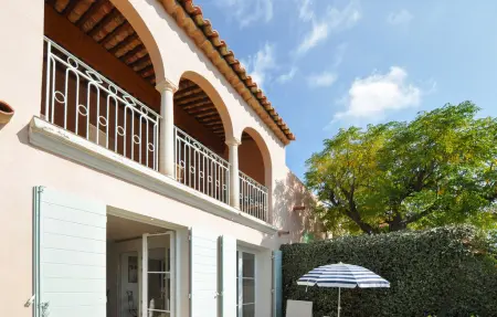 Maison vue mer avec piscine à Roquebrune-sur-Argens : photo 8