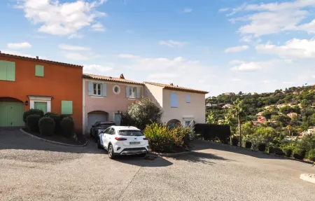 Maison vue mer avec piscine à Roquebrune-sur-Argens : photo 9