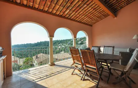 Maison vue mer avec piscine à Roquebrune-sur-Argens : photo 14