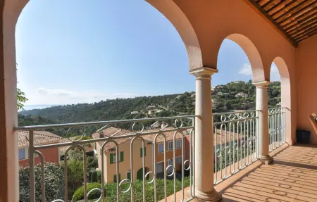 Maison vue mer avec piscine à Roquebrune-sur-Argens : photo 19