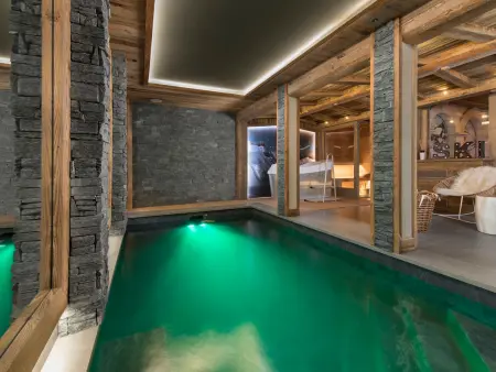 Chalet luxueux avec spa, piscine et vue sur pistes à Courchevel 1550 - Photo 6