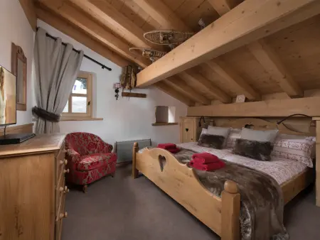 Chalet luxueux avec spa, piscine et vue sur pistes à Courchevel 1550 - Photo 8