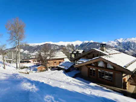 Chalet luxueux avec spa, piscine et vue sur pistes à Courchevel 1550 - Photo 14