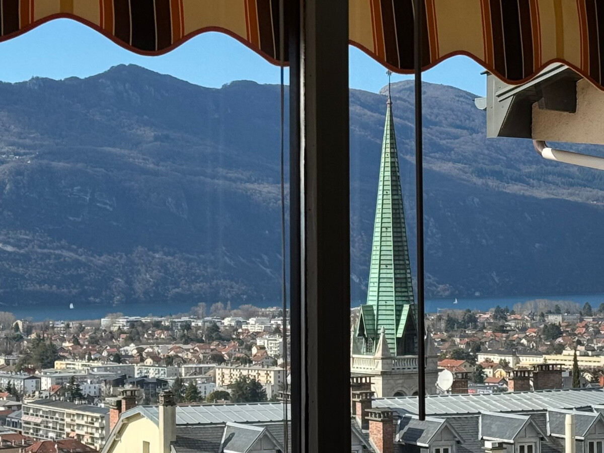 Studio avec vue lac et balcon, parking à Aix-les-Bains - Photo 1