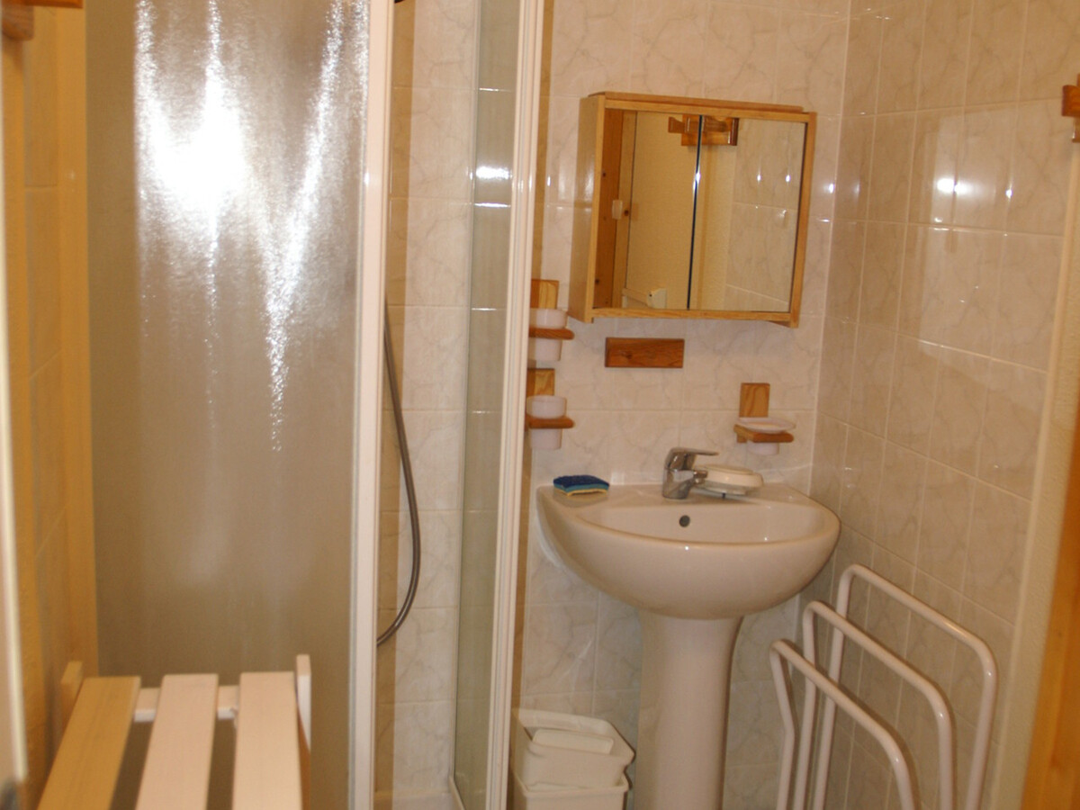 2 pièces cabine 6 personnes aux pieds des pistes - Photo 9