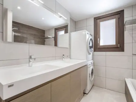 Appartement neuf à Courchevel avec WiFi et parking : photo 11
