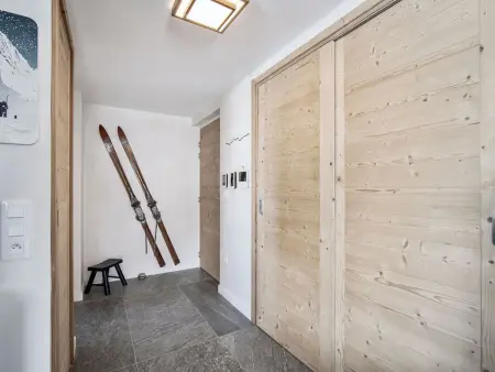 Appartement neuf à Courchevel avec WiFi et parking : photo 14
