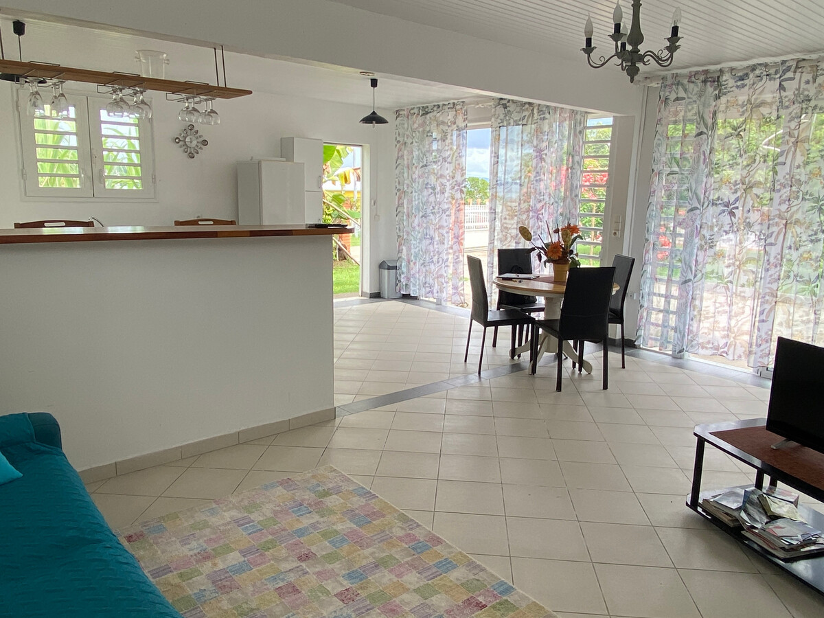 Maison F2 aux Trois-Îlets avec canapé-lit - Photo 1