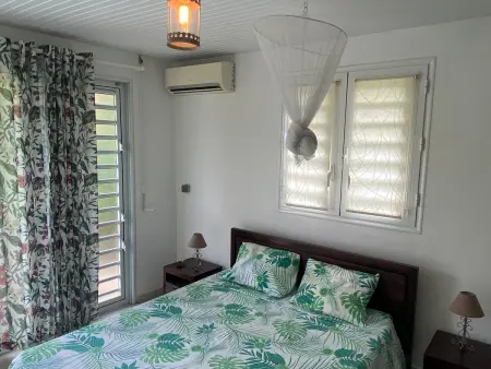 Maison F2 aux Trois-Îlets avec canapé-lit - Photo 4