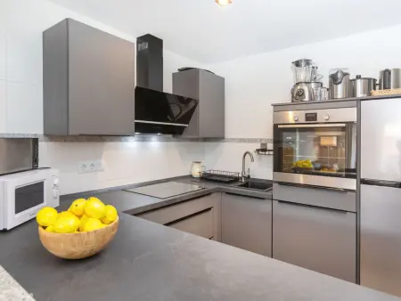 Appartement 75 m² à 200 m de la plage, piscine commune : photo 4