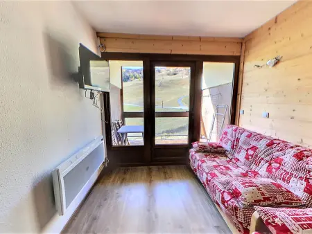 Studio Le Corbier, balcon sud vue pistes, skis au pied : photo 5