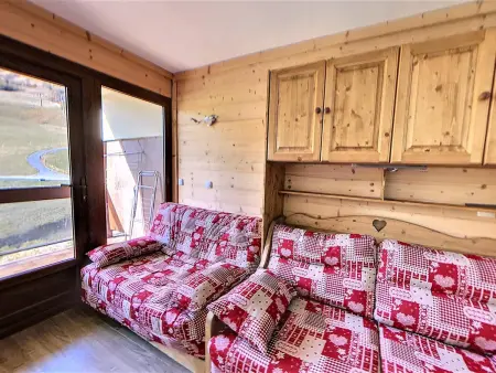Studio Le Corbier, balcon sud vue pistes, skis au pied : photo 6