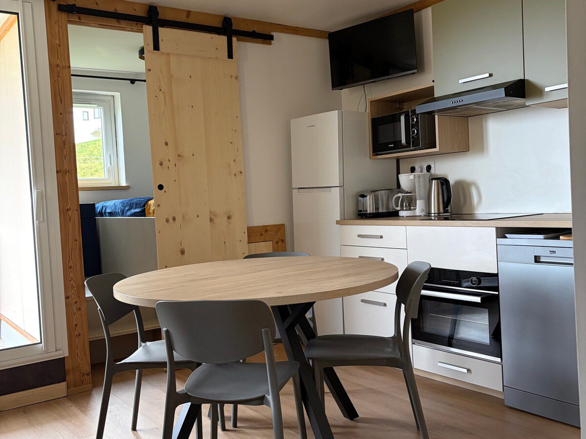 Appartement aux Menuires, 4 pers, vue pistes et ski direct - Photo 2