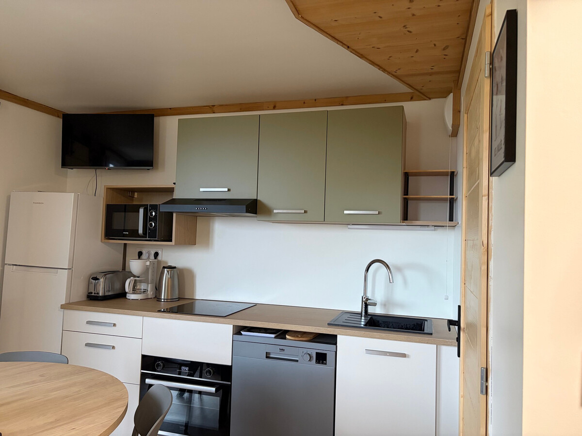 Appartement aux Menuires, 4 pers, vue pistes et ski direct - Photo 4