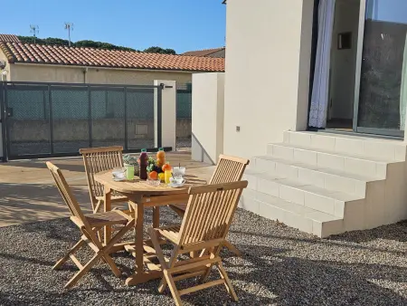 Maison Aubépines à 300 m de la plage, terrasse 70 m² : photo 19