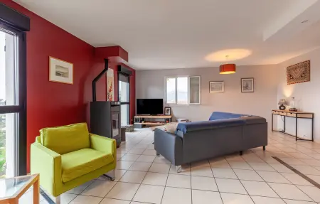 Maison avec piscine et vue mer sur le Cap Sicié : photo 4